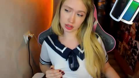 Nicole online show from 10.30.25