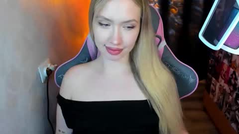 Nicole online show from 11.04.25