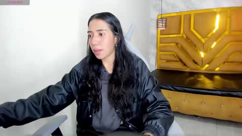 Snapshot of nicole_samantha chatting on 10.01.25 Samantha online show from 10.01.25