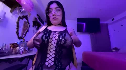 Snapshot of nicole_wc chatting on 06.07.26 Nicole online show from 06.07.26