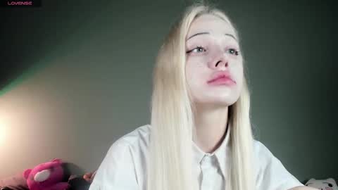 Mary online show from 09.21.25