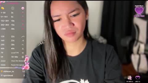 Snapshot of nicolecellini chatting on 09.18.25 NICOLE online show from 09.18.25