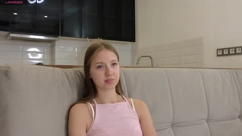 Nicole  online show from 10.09.25