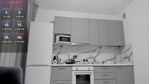 Snapshot of nicoledolla chatting on 10.13.25 nicoledolla online show from 10.13.25