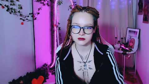Nicole online show from 02.06.25