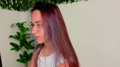 nicoleirisxxx online show from 04.04.26