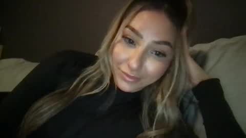 Snapshot of nicolelovesyou444 chatting on 03.11.25 nicolelovesyou444 online show from 03.11.25