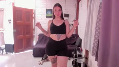 Nicol independent model online show from 09.13.25