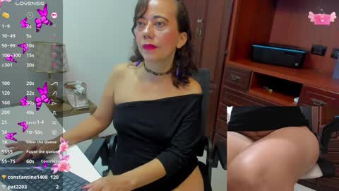 Nicolett Ryan  online show from 01.13.25