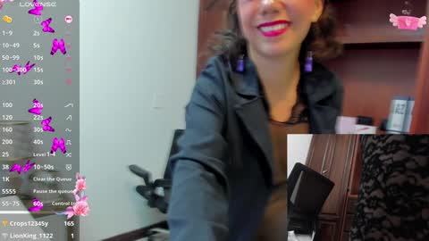 Nicolett Ryan  online show from 01.14.25