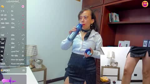 Nicolett Ryan  online show from 01.18.25