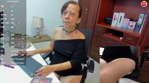 Nicolett Ryan  online show from 01.30.25