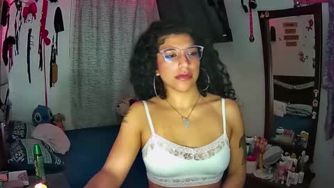 Nicoll Williams online show from 02.11.25