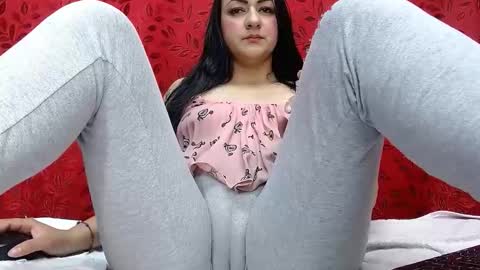 NICOLLE online show from 12.20.25