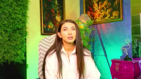 Nicolle online show from 10.13.25