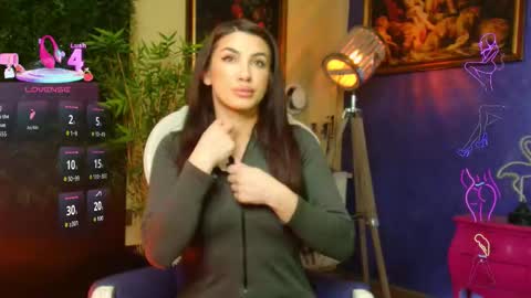 Nicolle online show from 01.13.26