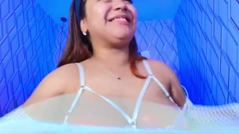 Nicolle Miley online show from 10.23.25