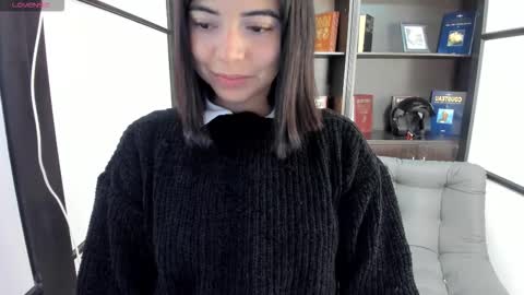 NicolRoss online show from 09.19.25