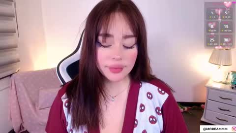 Snapshot of nicolthompsonn chatting on 10.14.25 Nicol online show from 10.14.25