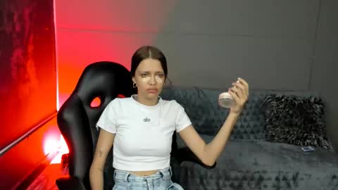 Nicol online show from 12.04.25