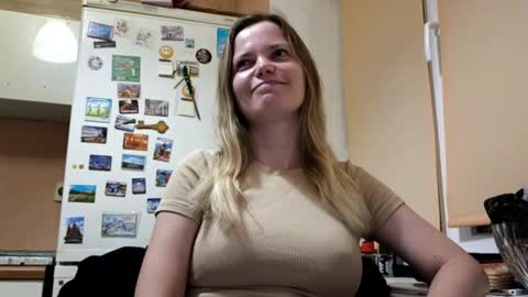 Mila online show from 10.01.25