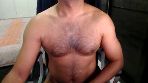 Snapshot of night_rider09711 chatting on 02.05.25 night_rider09711 online show from 02.05.25