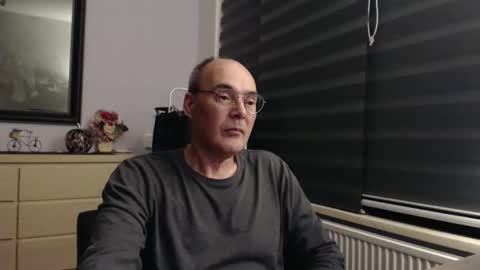 Snapshot of nightkeeper63 chatting on 10.12.25 nightkeeper63 online show from 10.12.25