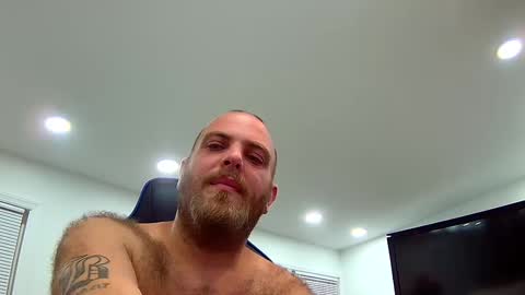 Snapshot of nightlifecouple chatting on 10.04.25 nightlifecouple online show from 10.04.25