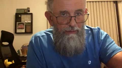 Snapshot of nightmoves1970 chatting on 10.21.25 nightmoves1970 online show from 10.21.25