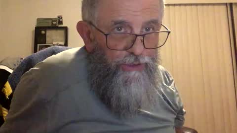 nightmoves1970 online show from 04.21.26