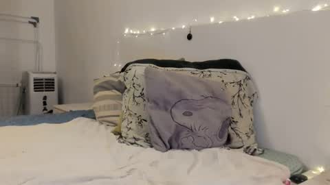 nightprincess1 online show from 11.25.25