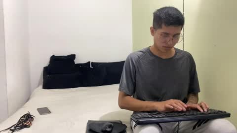 Night Scorpion online show from 04.11.26