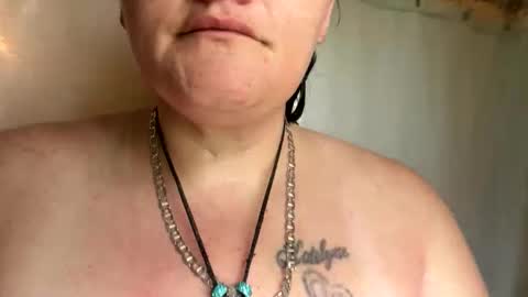 Snapshot of nightshade8807 chatting on 10.25.25 nightshade8807 online show from 10.25.25