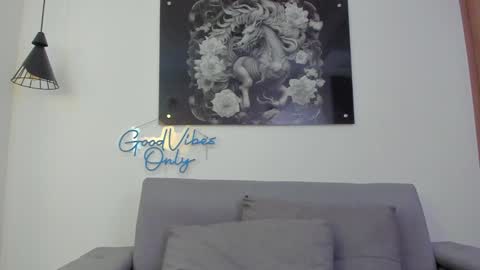 Snapshot of niickcooper chatting on 12.24.24 Niick online show from 12.24.24