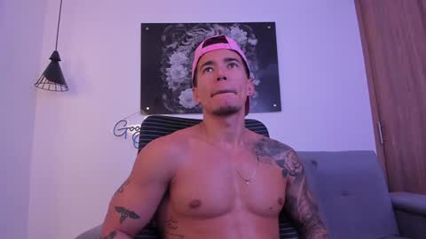 Snapshot of niickcooper chatting on 12.26.24 Niick online show from 12.26.24