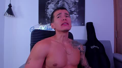 Snapshot of niickcooper chatting on 02.04.25 Niick online show from 02.04.25