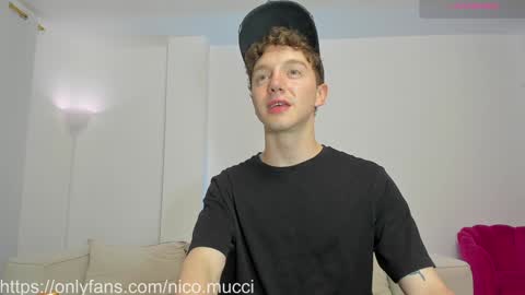 Nicolas Mucci online show from 02.01.25