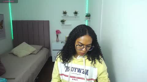          online show from 03.04.25