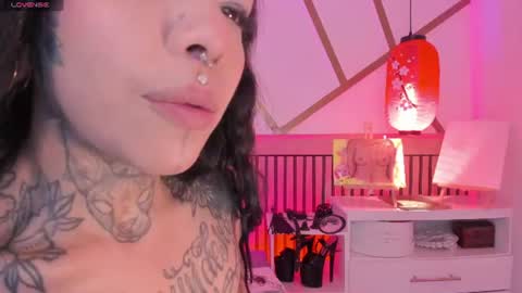 Snapshot of niinaink chatting on 07.09.26 NINAINK online show from 07.09.26