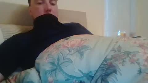 Snapshot of nijinsky11 chatting on 05.02.26 Nijinsky11 online show from 05.02.26