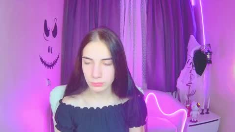 Snapshot of nikastarkk chatting on 10.31.25 nikastarkk online show from 10.31.25