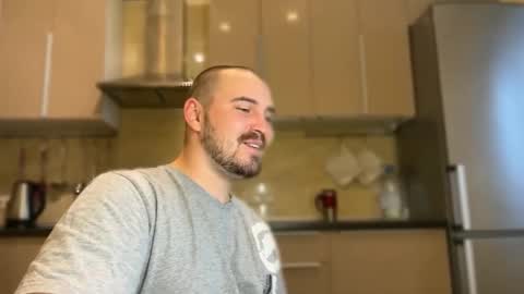 Snapshot of nikbusiness chatting on 09.19.25 Nick online show from 09.19.25