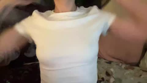 Snapshot of nikeela chatting on 02.28.25 CocoCum online show from 02.28.25