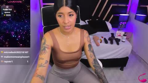 Niki online show from 12.14.24