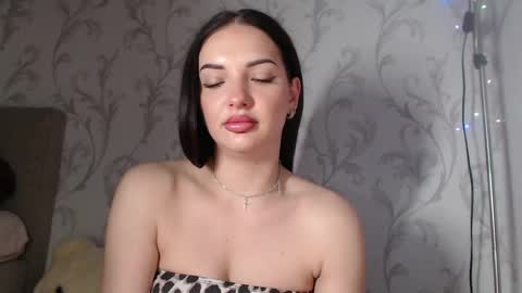 Snapshot of nikimousi chatting on 05.26.26 nikimousi online show from 05.26.26