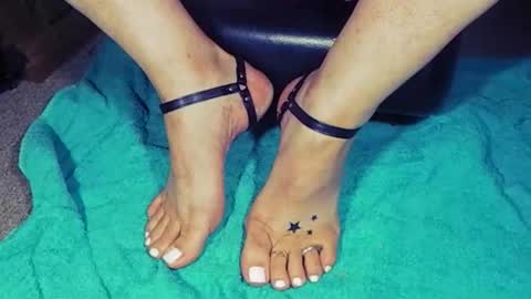 Snapshot of nikisissyfeet chatting on 01.19.26 nikisissyfeet online show from 01.19.26