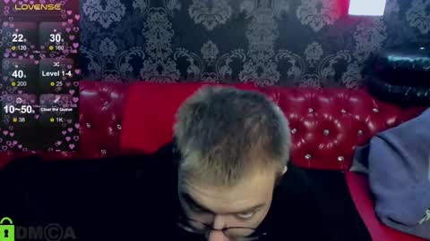 Snapshot of nikistorming chatting on 02.22.25 Niki online show from 02.22.25