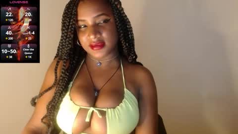 Snapshot of nikitakisskm chatting on 12.13.24 nikitakisskm online show from 12.13.24