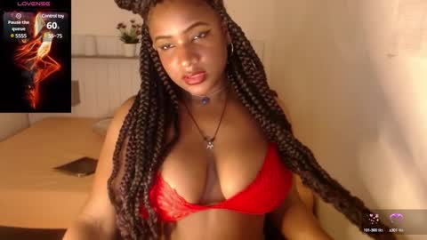 Snapshot of nikitakisskm chatting on 12.14.24 nikitakisskm online show from 12.14.24