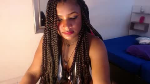 Snapshot of nikitakisskm chatting on 12.19.24 nikitakisskm online show from 12.19.24